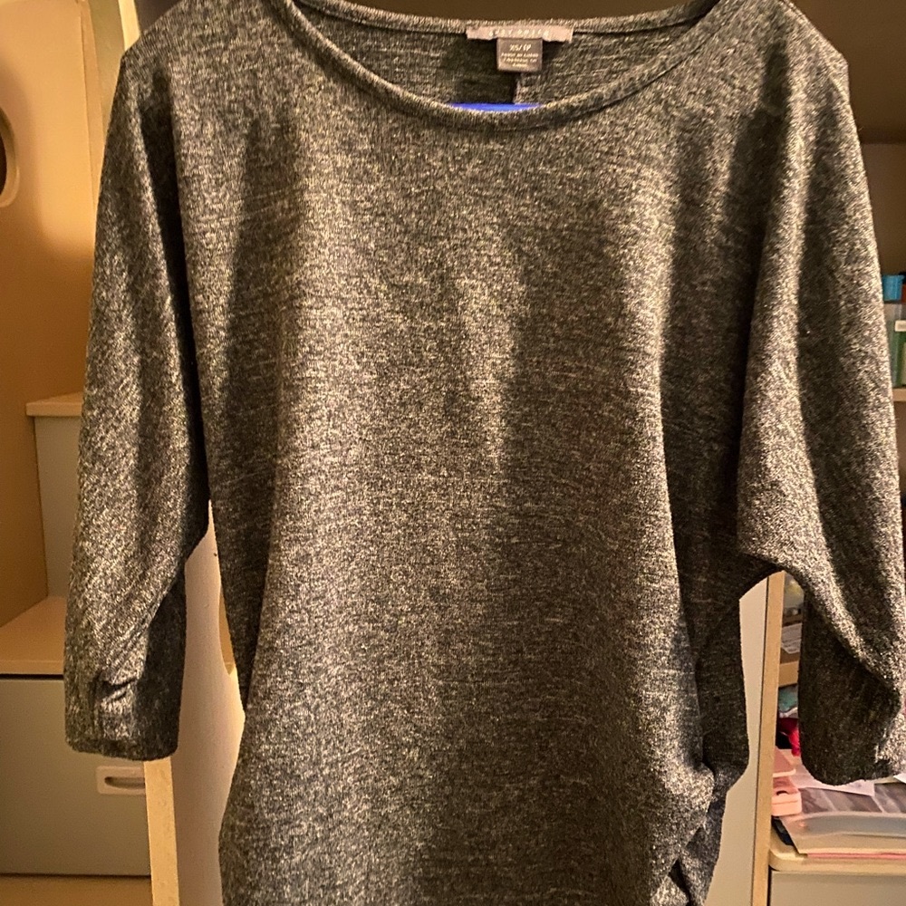 Gray 3/4 Sleeve Knit Top